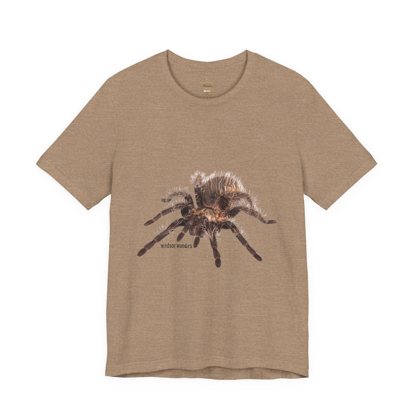 T-Shirt featuring a Realistic Tarantula Design, Funny Spider Lover Tee, Gift for Entomologists, Halloween Costume Shirt, Nature Fan [...]