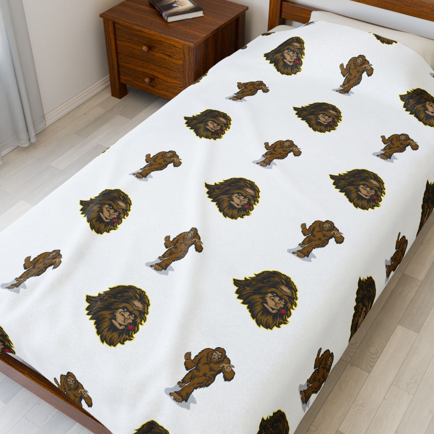 Cozy White Velveteen Plush Blanket with Playful Big Foot Prints, Soft Throw, Perfect for Lounging, Gifts, Home Decor